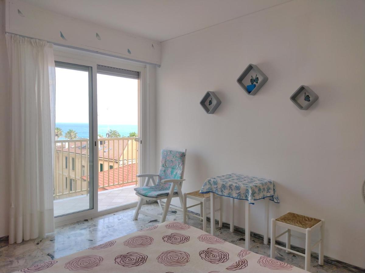 ヴェンティミーリアCasa Fronte Mareアパートメント エクステリア 写真